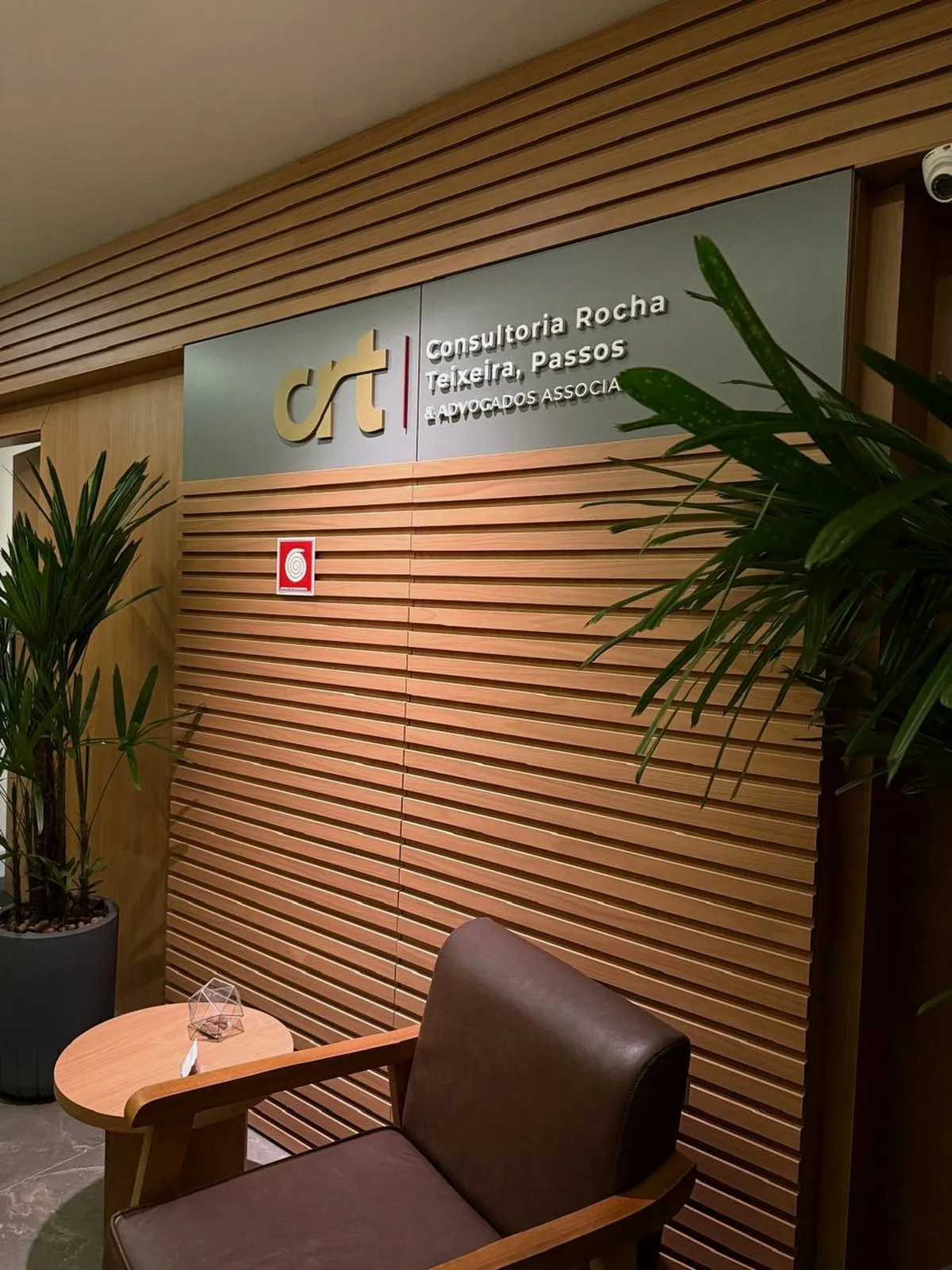 Entrada do escritório CRT Advogados
